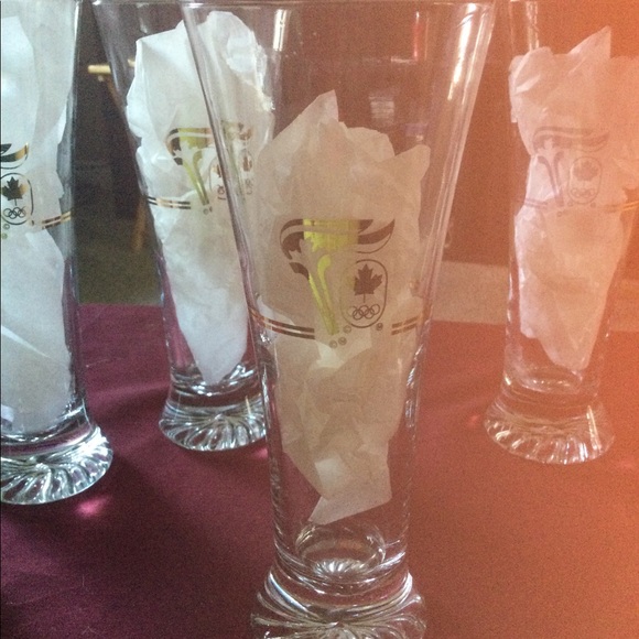 Vintage 1988 Petro Canada Beer Glasses - Picture 5 of 9